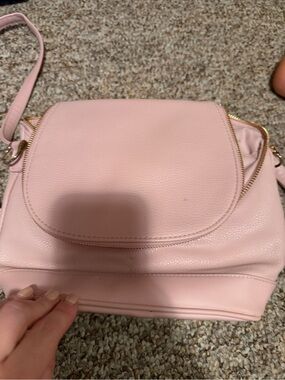 Women's Pink convertible Crossbody/backpack